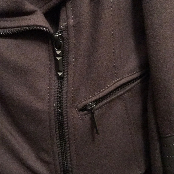 NEW! BCBG MAXAZRIA WINTER COAT - Picture 3 of 8